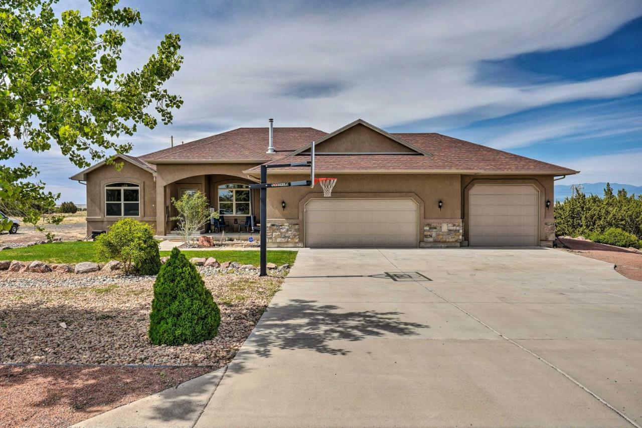 Pueblo West Home - Full Deck And Near Reservoir Exteriör bild