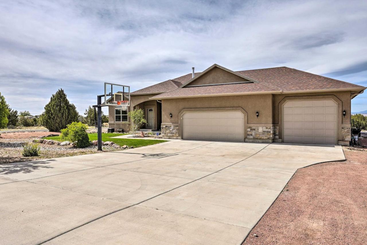 Pueblo West Home - Full Deck And Near Reservoir Exteriör bild